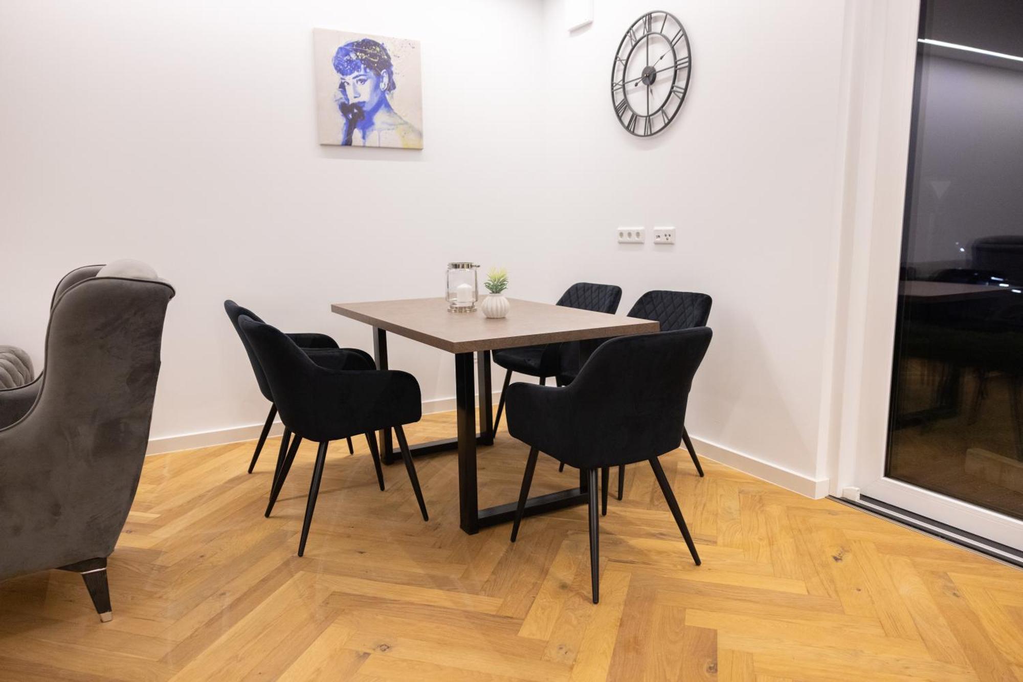 Neubau Apartment Mit Kamin Und Terrasse In Premium Lage Parkplatz Inklusive بيليفيلد المظهر الخارجي الصورة